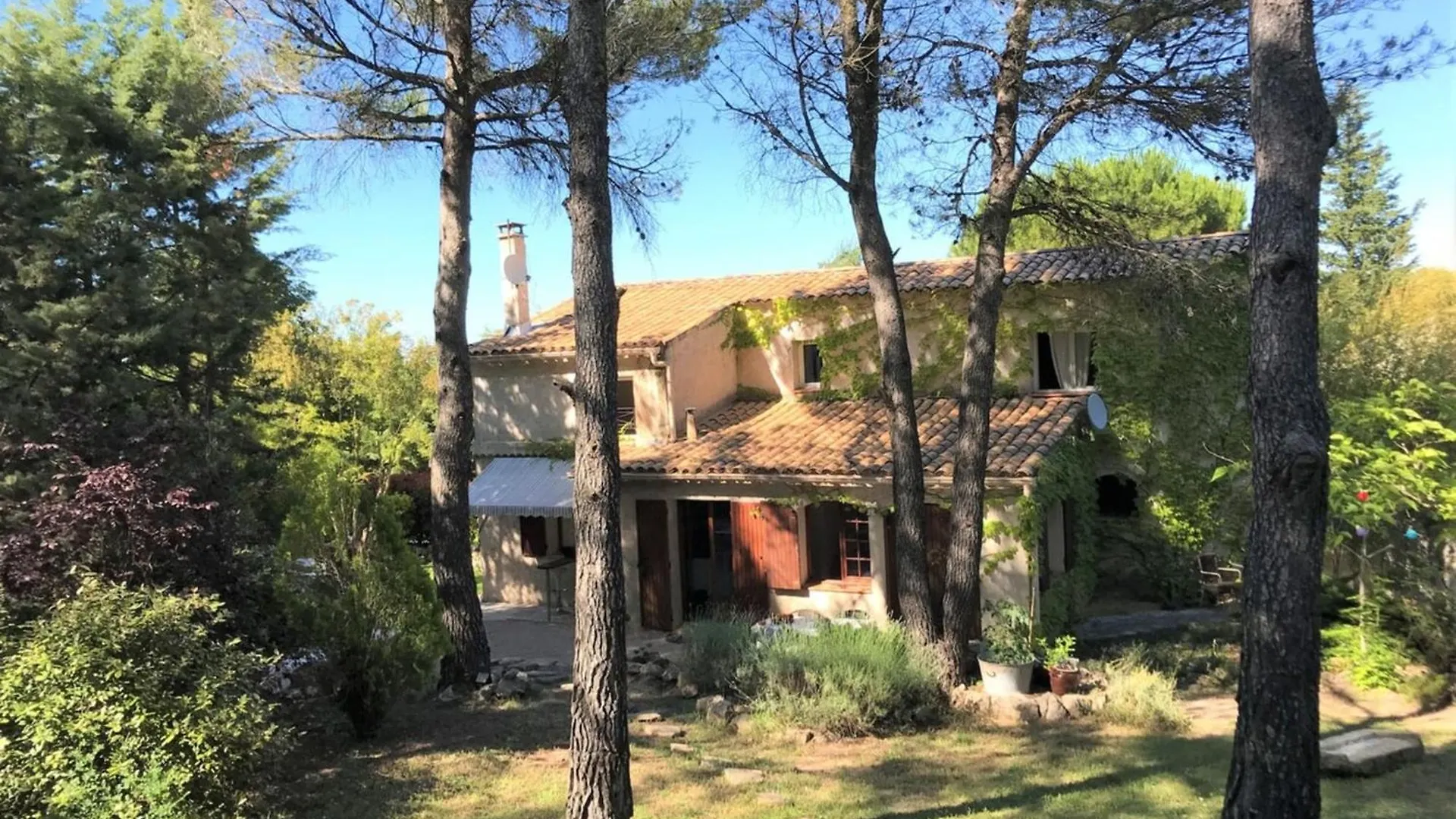 Casa-Villa Amanda Mimet 0*,